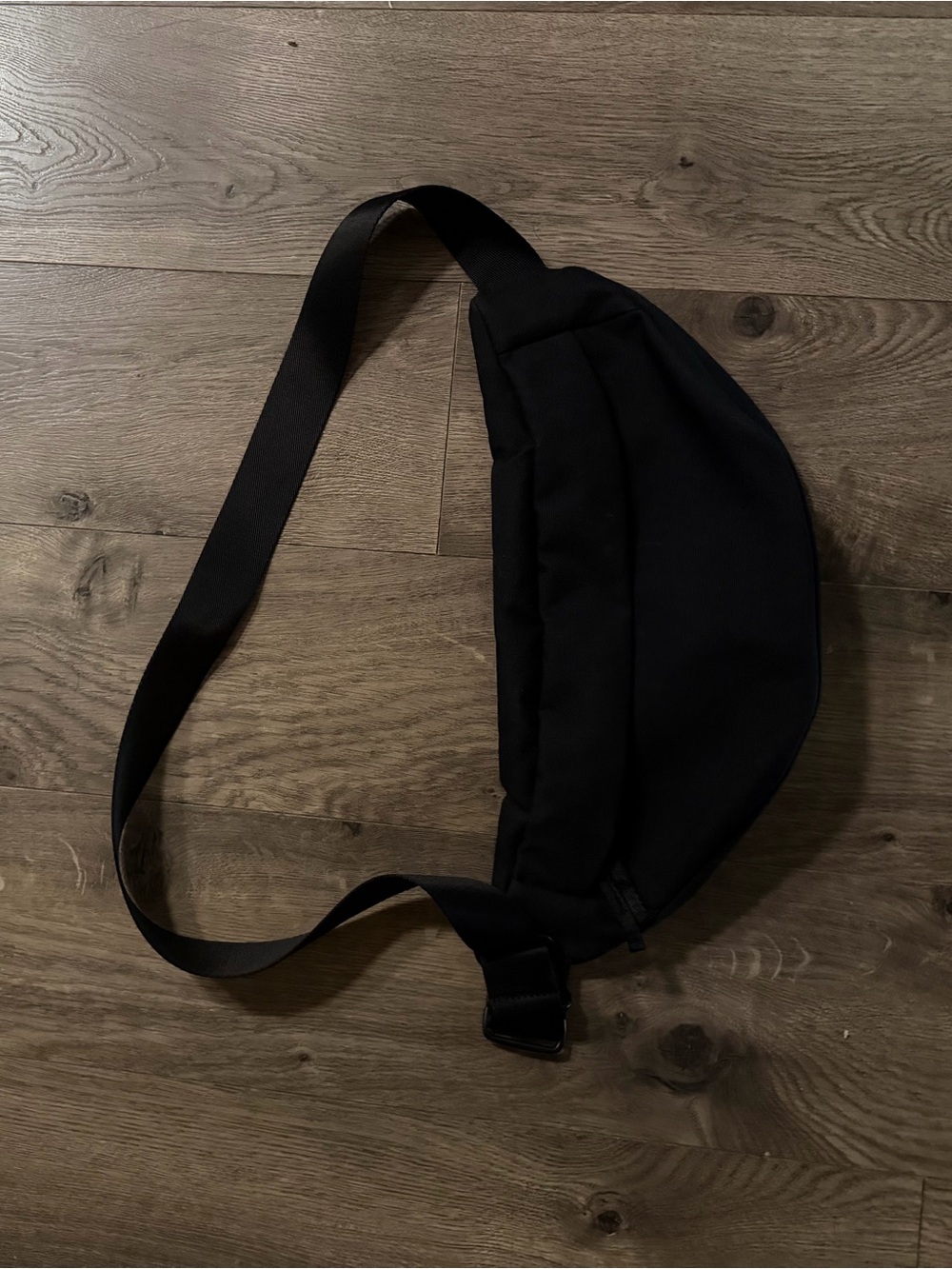 Everlane transit crossbody sling fanny pack - Minimal Everyday Crossbody